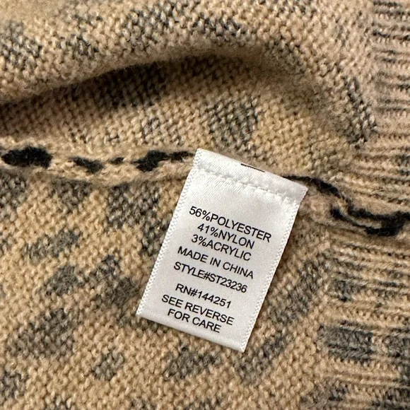 NWT- Leopard Print Cardigan - Picture 5 of 7